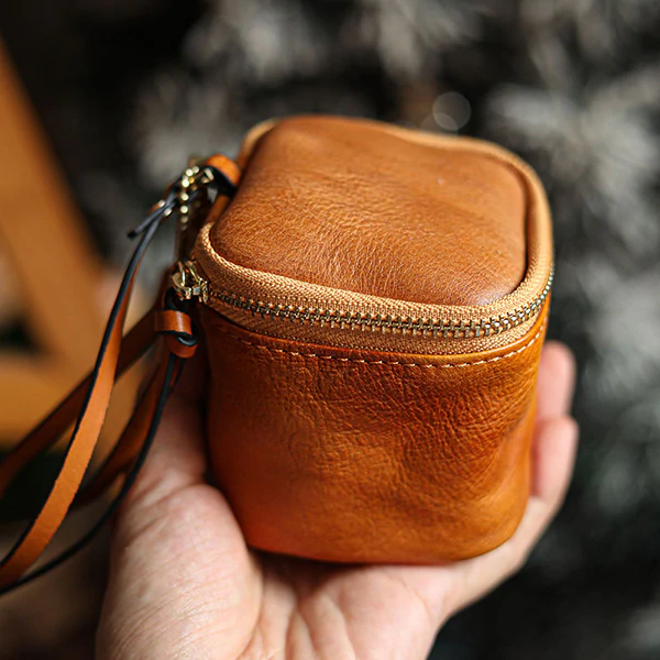 Retro Leather Small Storage Bag